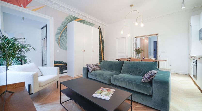 Photo of Diamond Folies