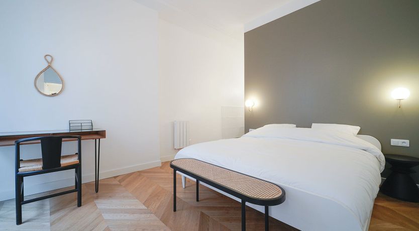 Photo of Diamond Folies