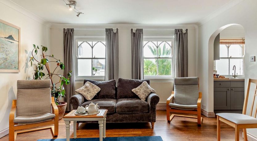 Photo of in Marazion (53303)