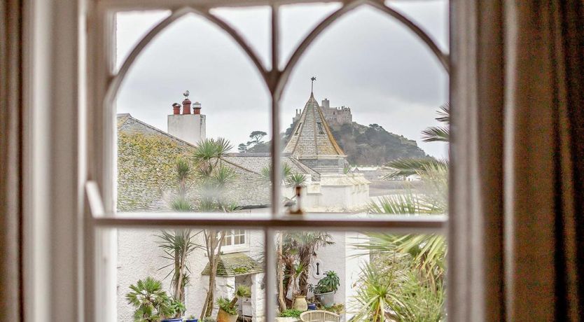 Photo of 2 Bed in Marazion