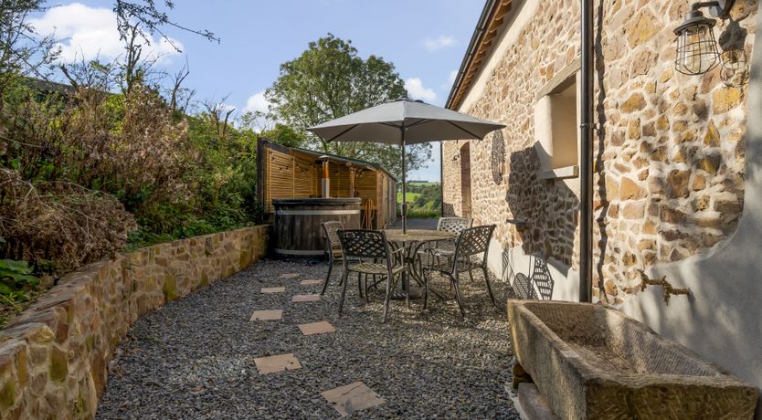 Photo of Tumbledown Barn