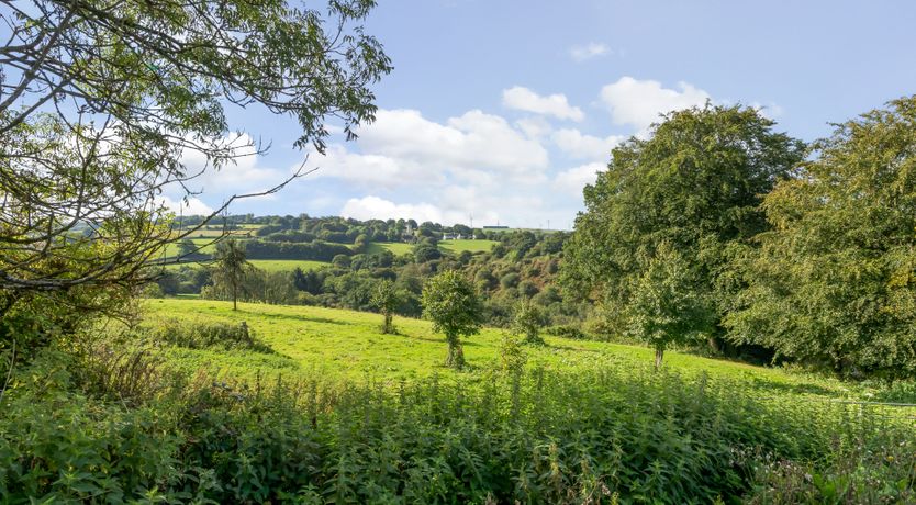 Photo of Tumbledown Barn