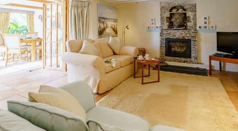 Photo of 2 Bed in Tenby