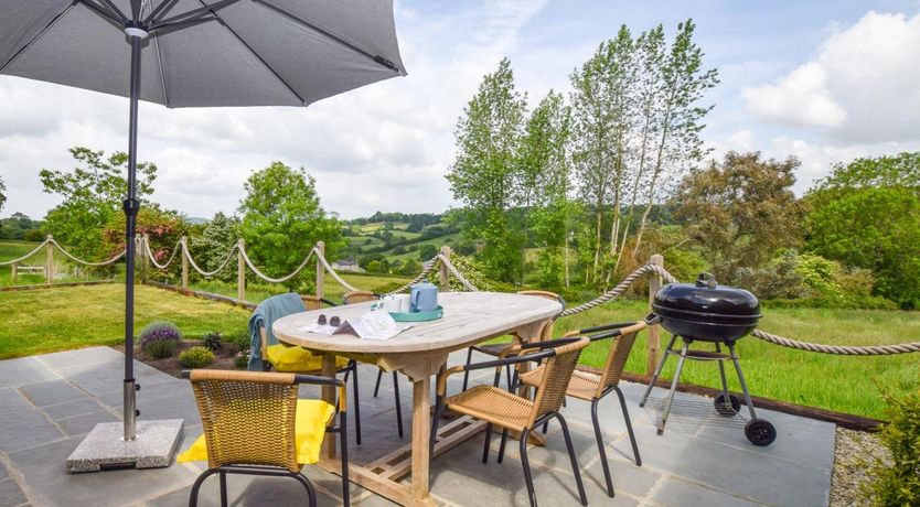 Photo of 1 Bed in Melbury Abbas