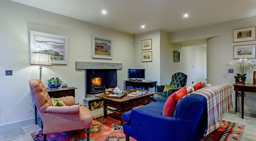 Photo of 2 Bed in Avochie