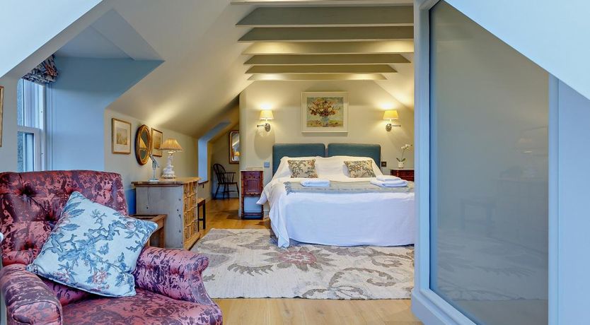 Photo of 2 Bed in Avochie