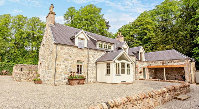 Photo of in Dingwall (93870)