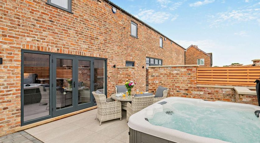 Photo of in Tollerton (93897)