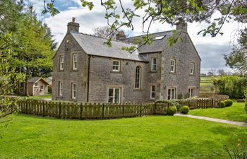 in Tideswell (93808) Holiday Cottage