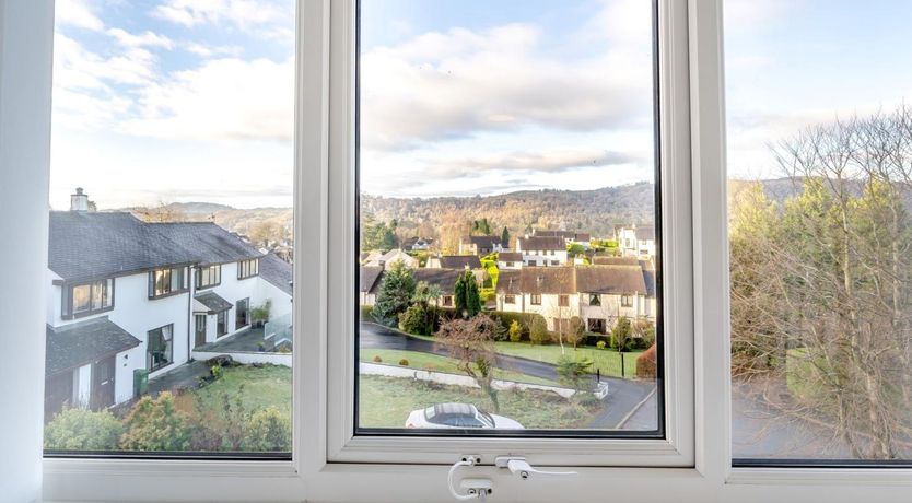 Photo of 4 Bed in Windermere