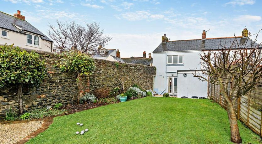 Photo of 2 Bed in Appledore