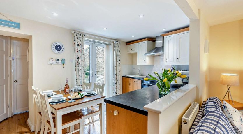 Photo of 2 Bed in Appledore