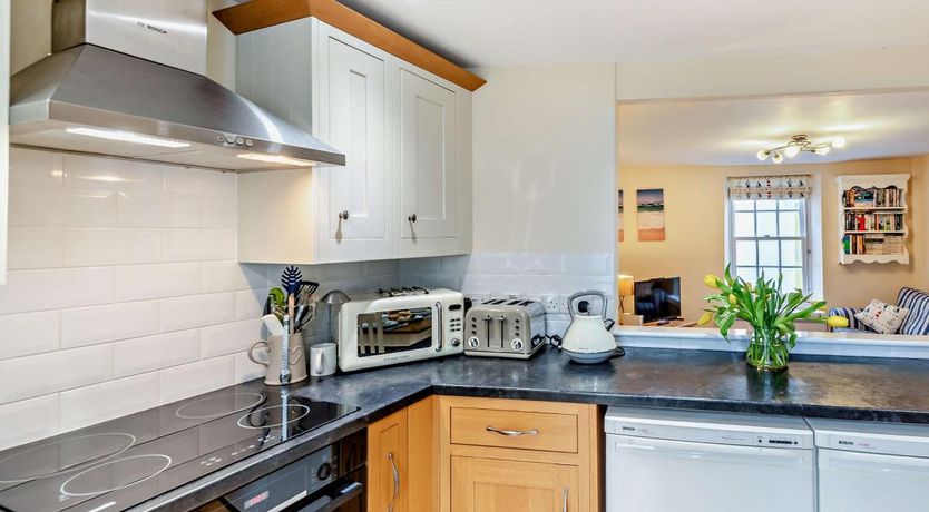 Photo of 2 Bed in Appledore