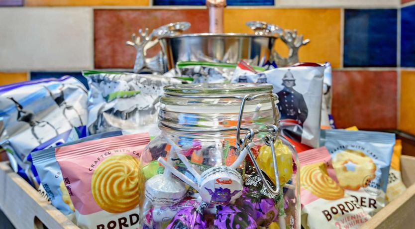 Photo of 5 Bed in Markby