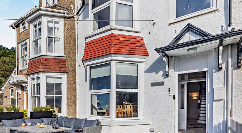 Photo of 5 Bed in Aberdovey