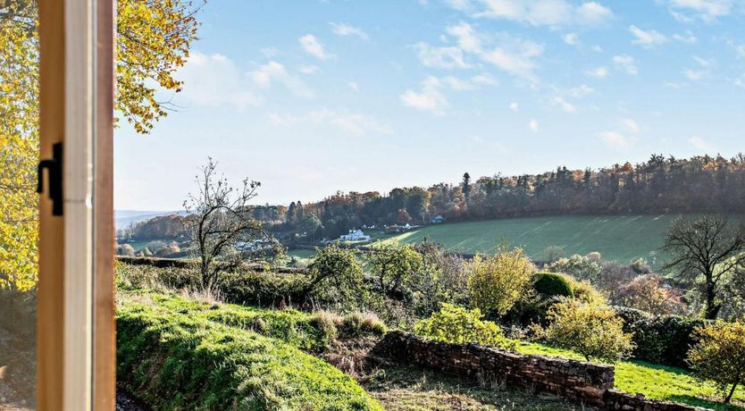 Photo of 2 Bed in Loxbeare