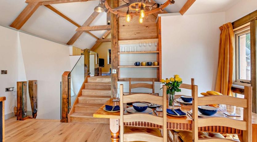 Photo of 2 Bed in Loxbeare