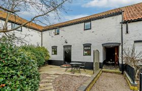 Photo of cottage-in-south-yorkshire-16