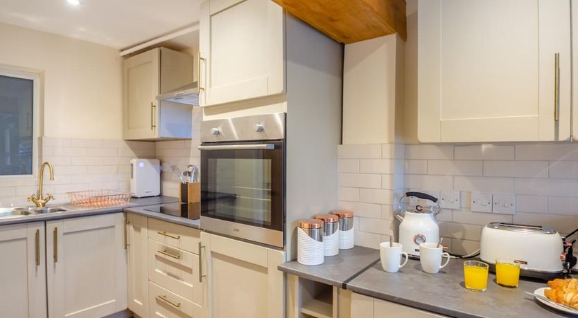 Photo of 2 Bed in Penrhyndeudraeth