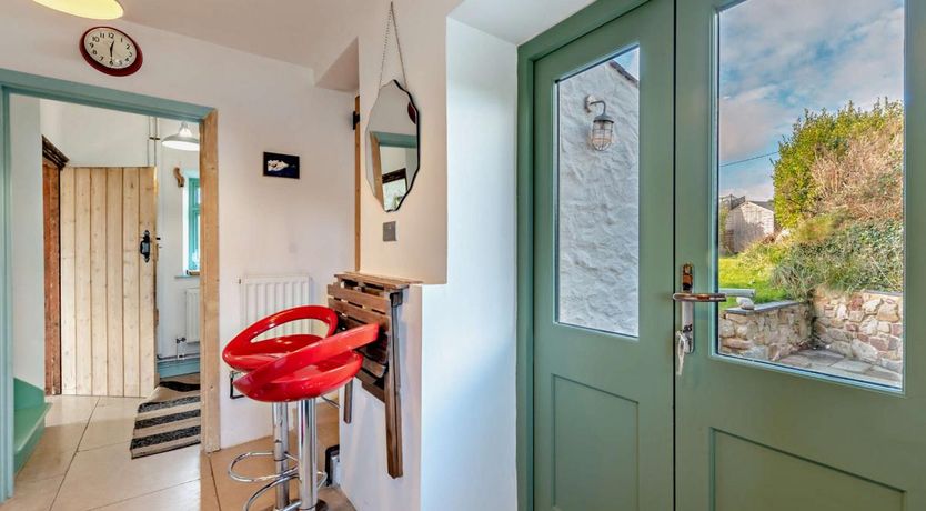 Photo of 2 Bed in Marloes