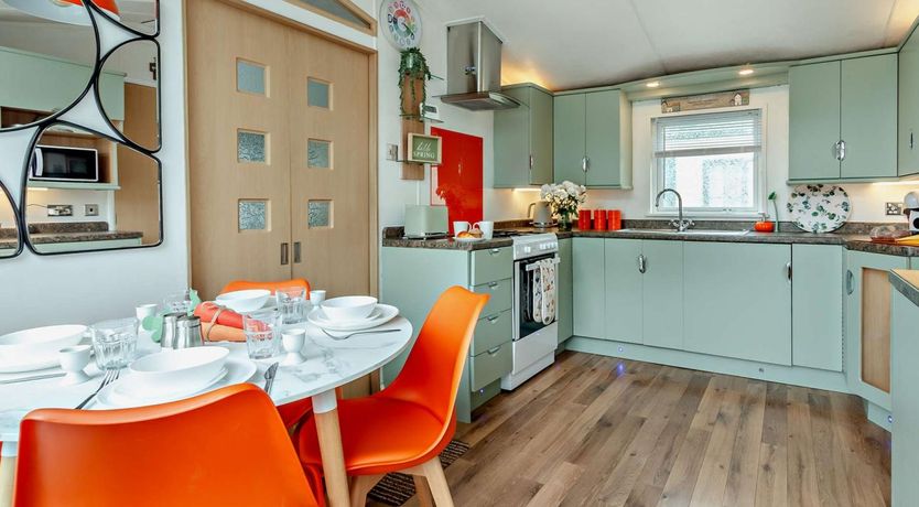 Photo of 2 Bed in Sandown