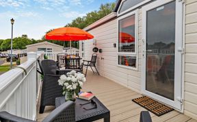 Photo of 2 Bed in Sandown