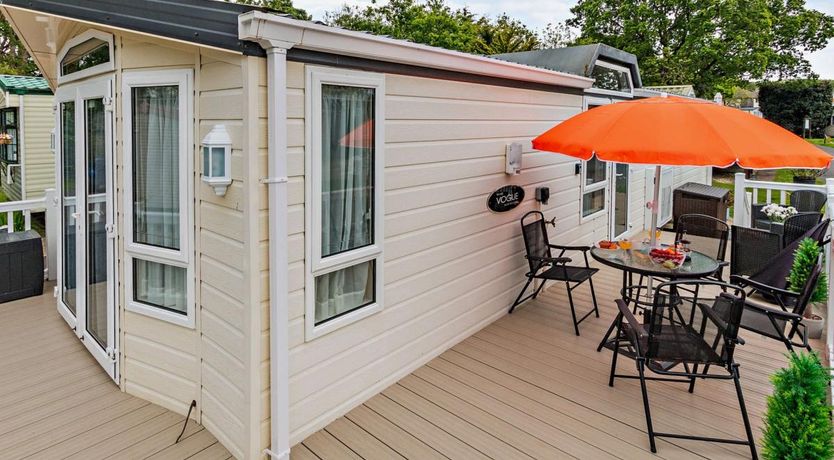 Photo of 2 Bed in Sandown