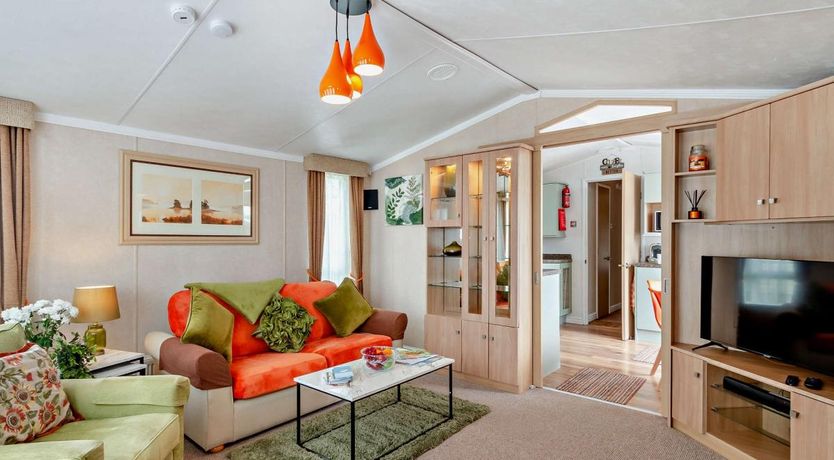 Photo of 2 Bed in Sandown