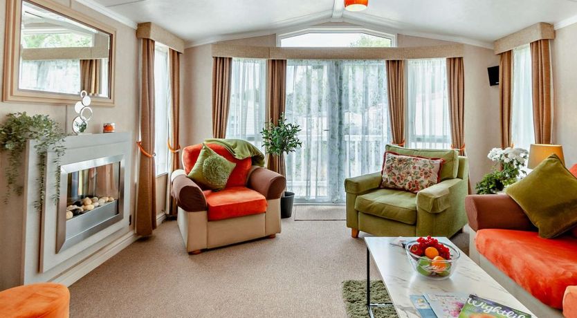 Photo of 2 Bed in Sandown