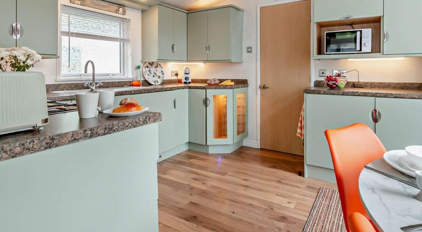 Photo of 2 Bed in Sandown