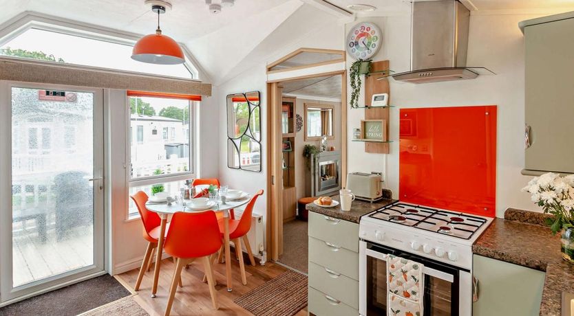 Photo of 2 Bed in Sandown