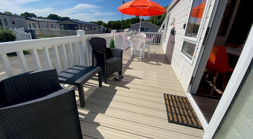 Photo of in Sandown (93900)