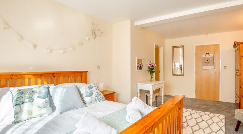 Photo of 2 Bed in Monmouth