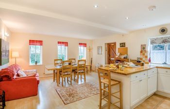 in Tintern  (93650) Holiday Cottage