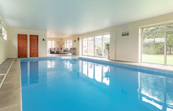 4 Bed in Stowmarket Holiday Cottage