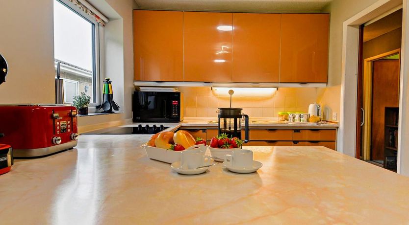 Photo of 4 Bed in Old Newton