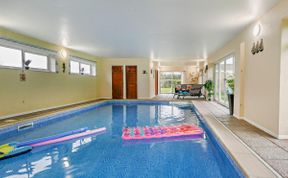 Photo of in Old Newton (93722)