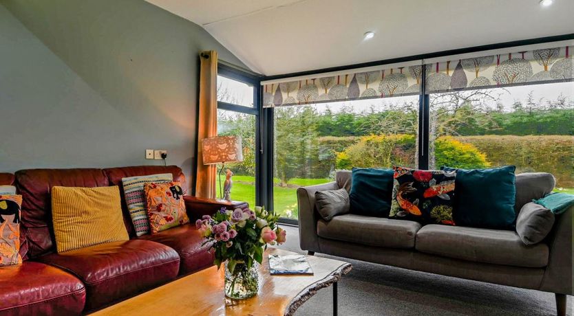 Photo of 4 Bed in Old Newton