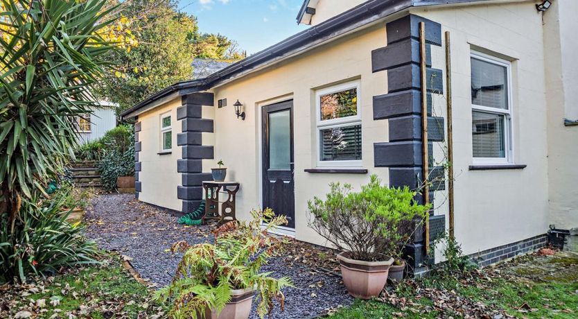 Photo of 2 Bed in Penmaenmawr