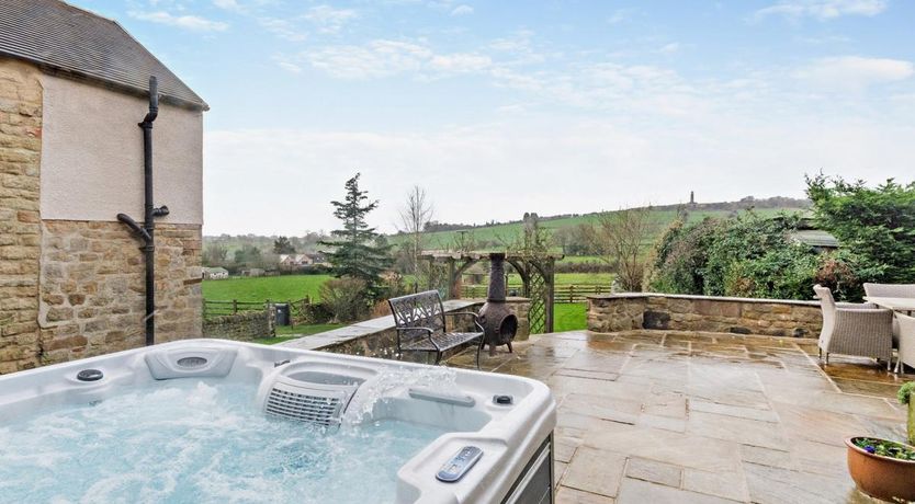 Photo of in Crich (93830)