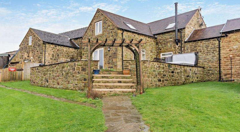 Photo of 4 Bed in Crich