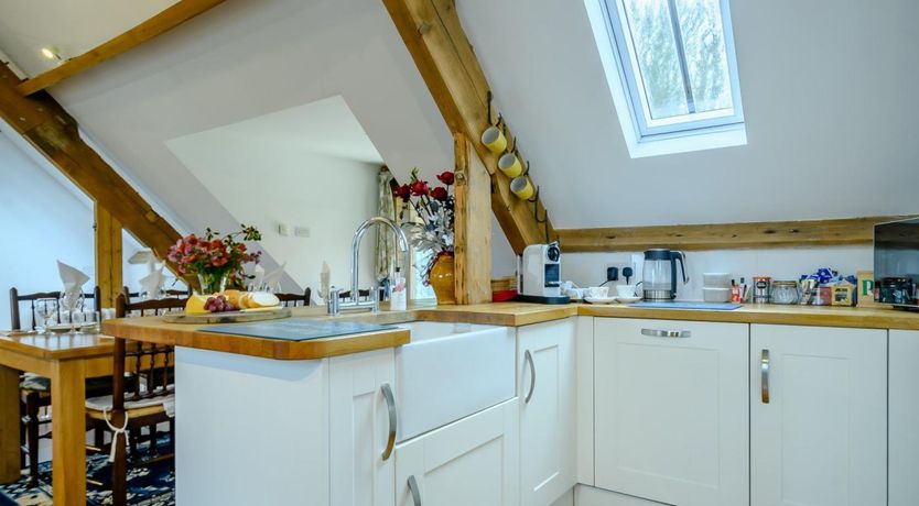 Photo of 4 Bed in Stroud