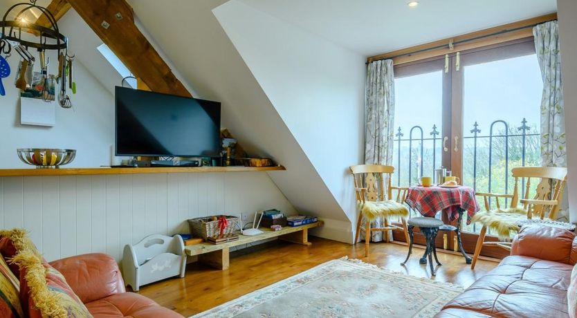 Photo of 4 Bed in Chalford