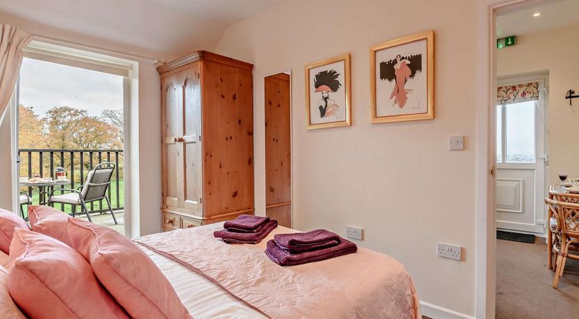 Photo of 1 Bed in Hazelbury Bryan