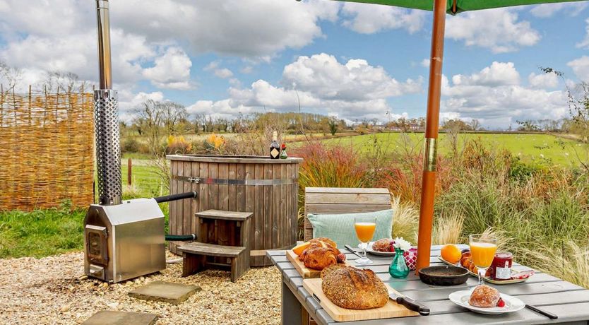 Photo of 1 Bed in Laughton