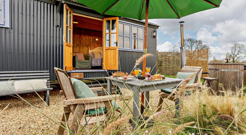 Photo of 1 Bed in Laughton