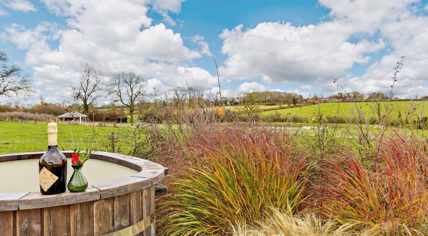 Photo of 1 Bed in Laughton