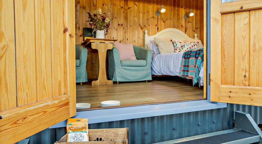 Photo of 1 Bed in Laughton