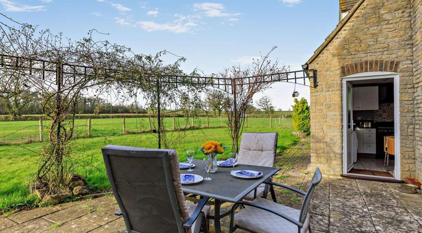 Photo of 1 Bed in Sherborne