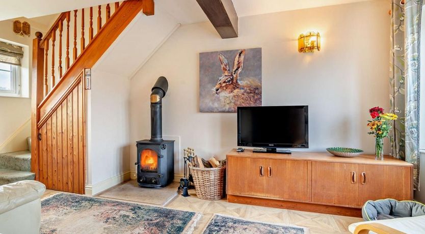 Photo of 1 Bed in Ryme Intrinseca